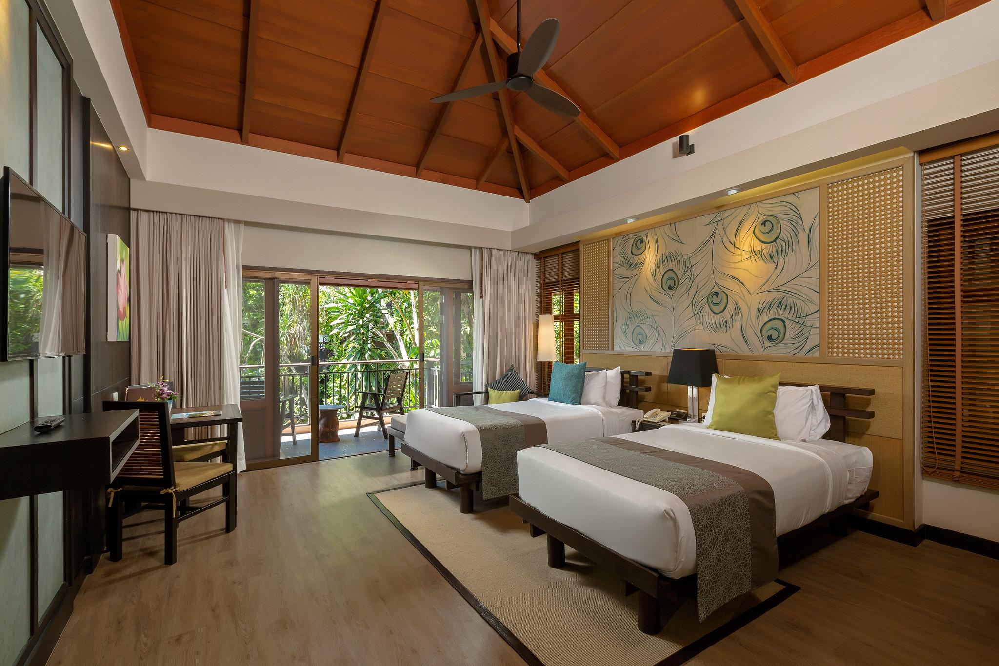 Khaolak Merlin Resort Khao Lak Exteriör bild Deluxe Room