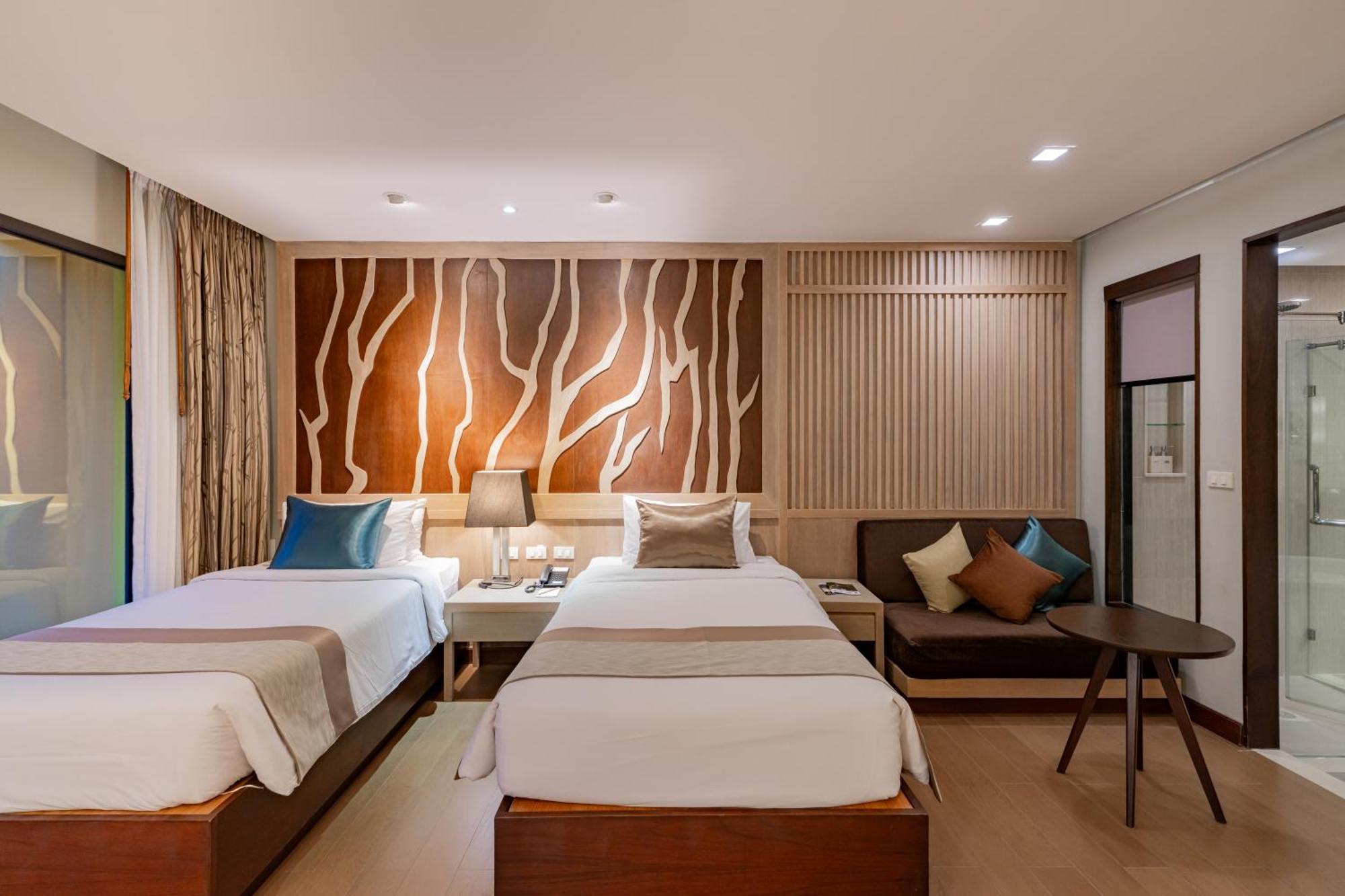 Khaolak Merlin Resort Khao Lak Exteriör bild Deluxe Room