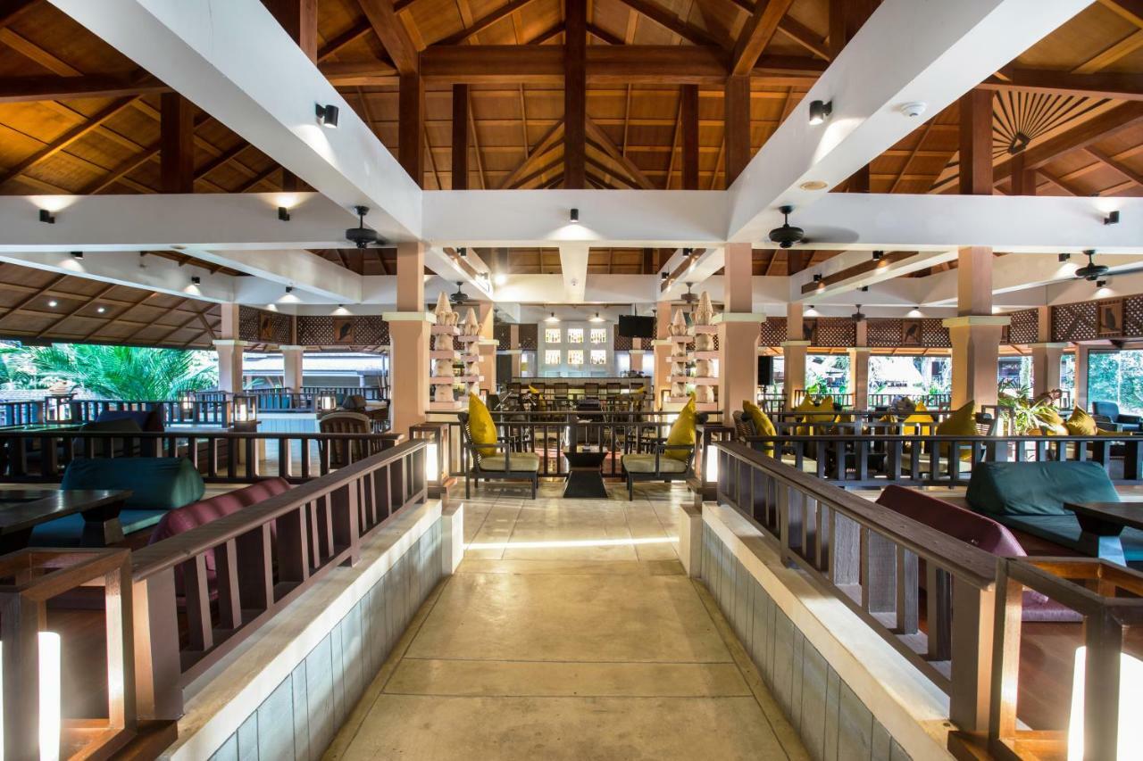 Khaolak Merlin Resort Khao Lak Exteriör bild The interior of the restaurant